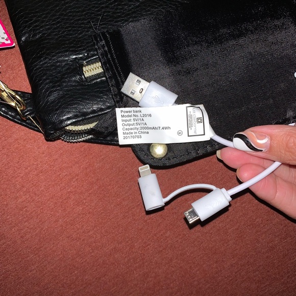 Phone Charging Wallet for apple and android - Picture 13 of 14